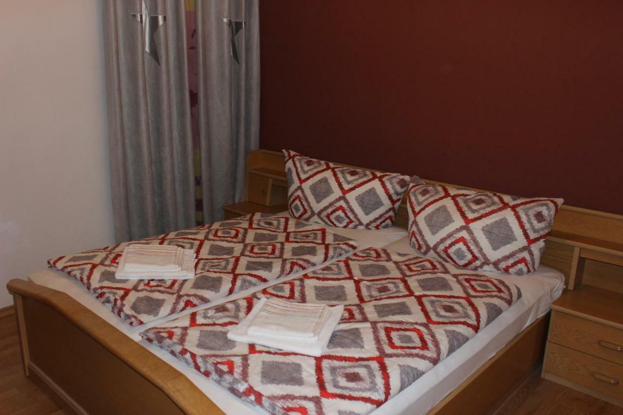 Piran Room's Luaran gambar