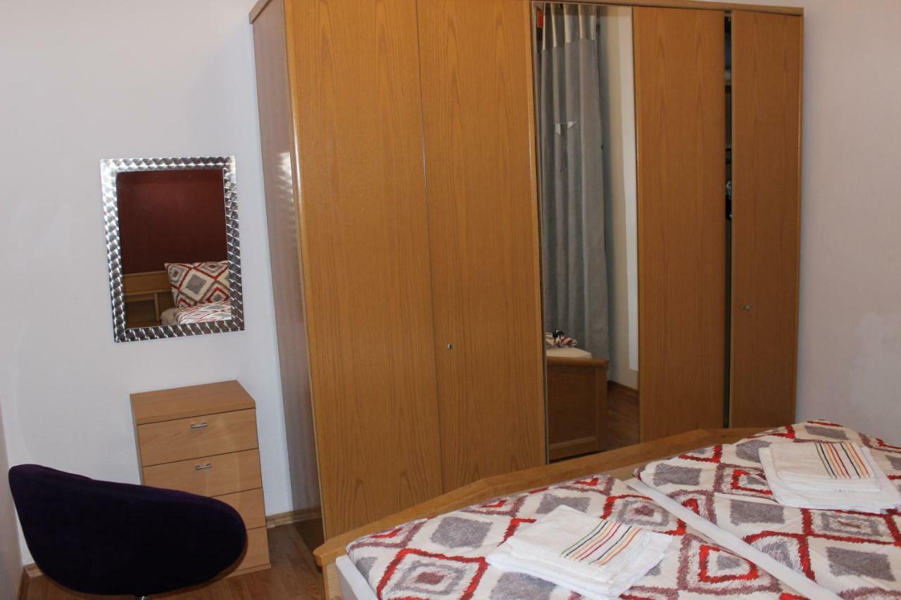 Piran Room's Luaran gambar